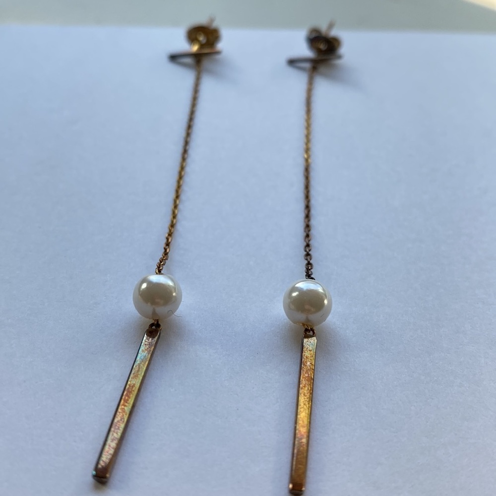 Pearl Gold Dangle Earrings